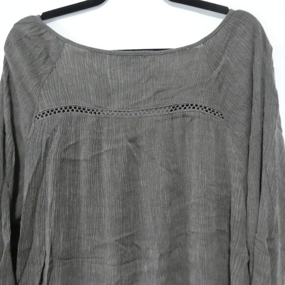 L&L - LOVE & LEGEND | size 18 | Casual Grey Peasant Blouse With Eyelet Detail - Picture 10 of 15